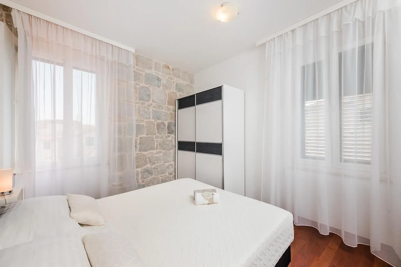 Fairy Of The Seas Apartments Split