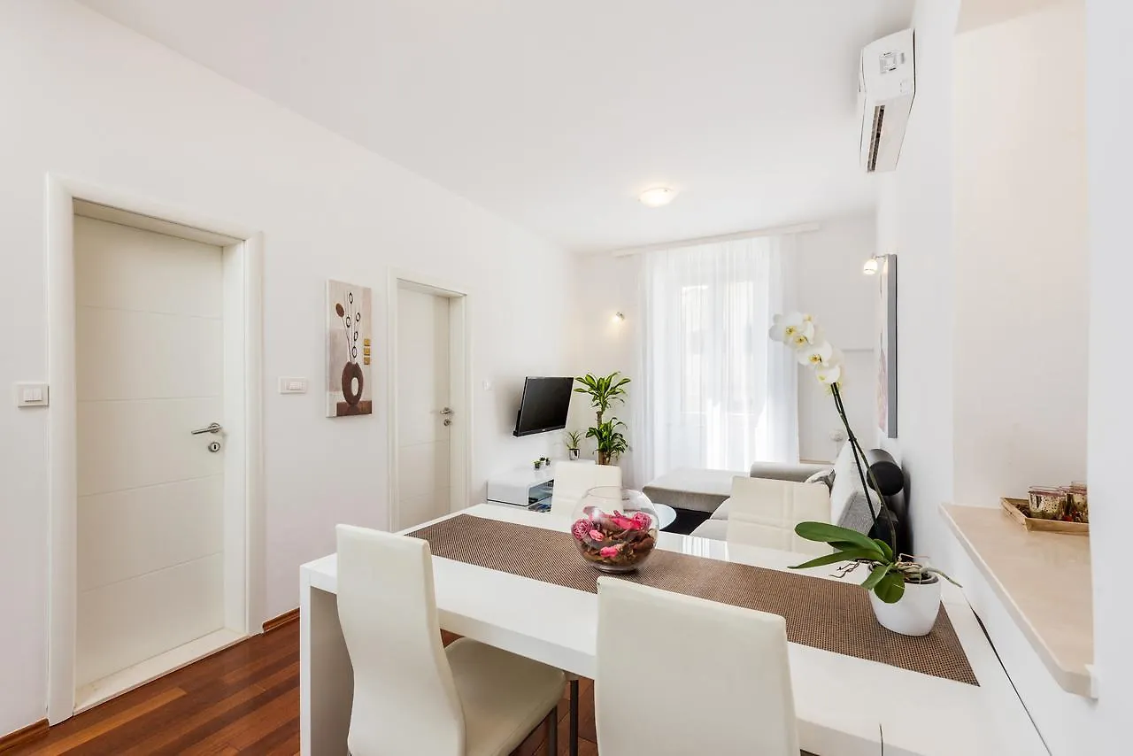 Fairy Of The Seas Apartments Split