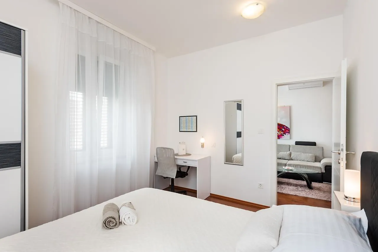 Fairy Of The Seas Apartments Split